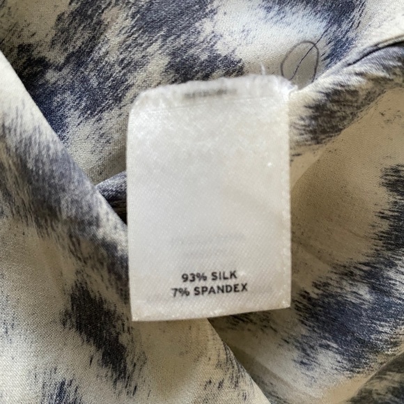 𝅺halogen 93% Silk Sleeveless Gray & White Blouse Top Women S P Small Petite - Picture 7 of 7